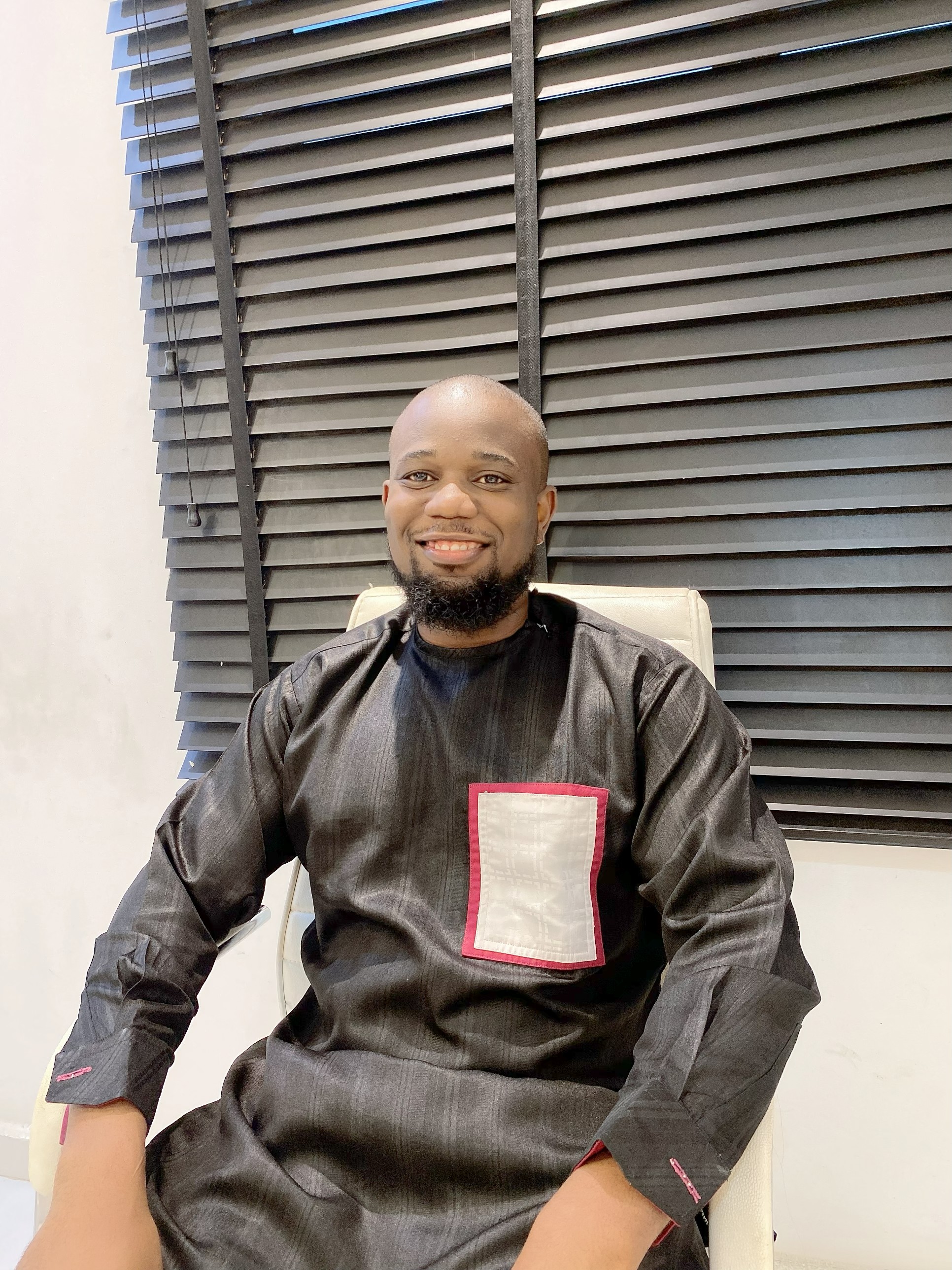 Cosmas Onyekwelu - Full Stack Developer